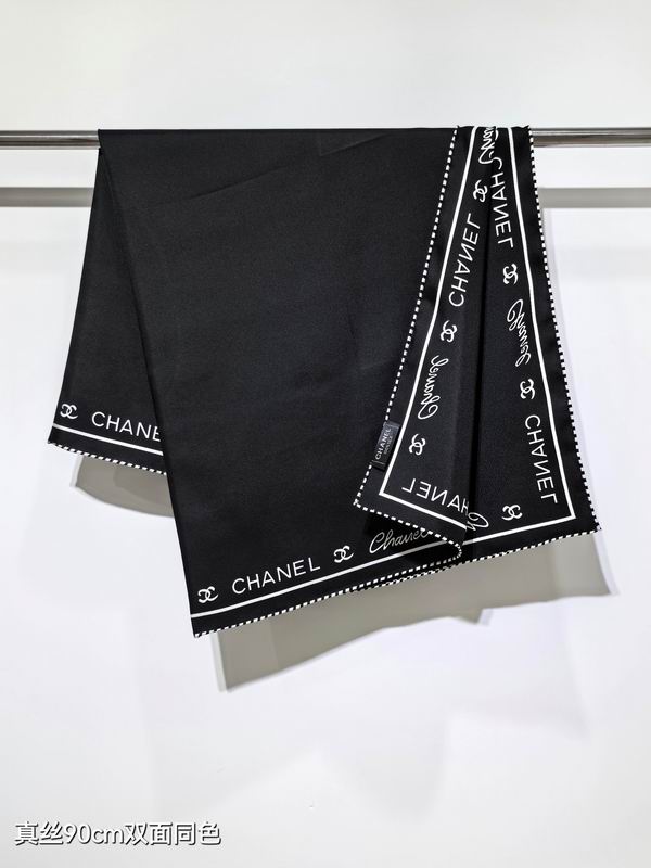 Chanel silk scarf 90X90cm E0508161